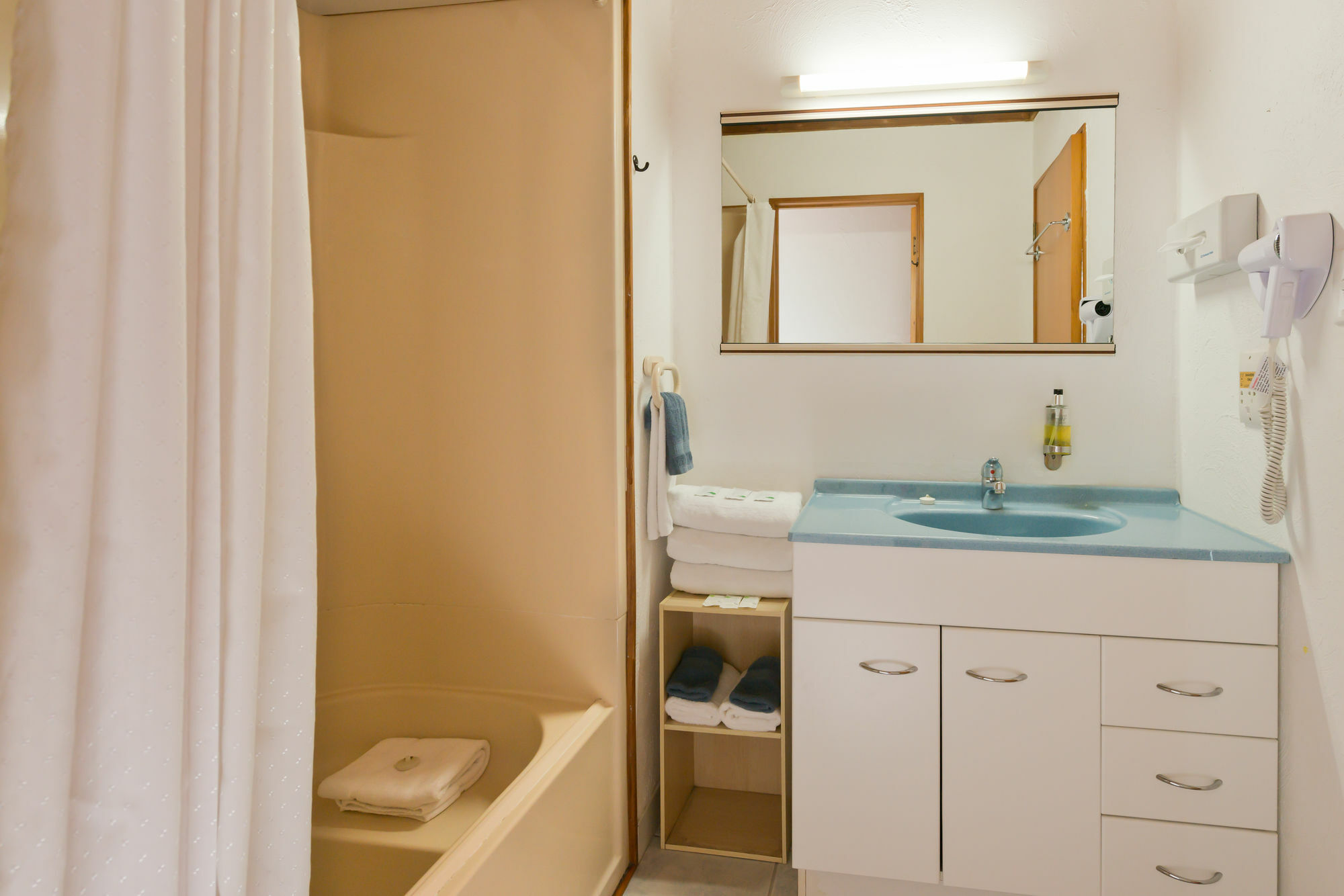 Swiss Chalet Lodge Motel Paihia Ngoại thất bức ảnh