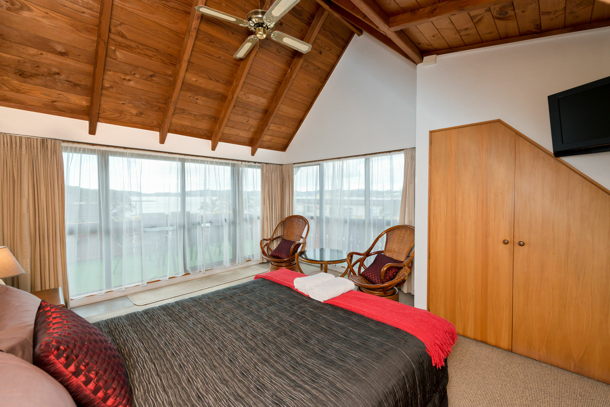 Swiss Chalet Lodge Motel Paihia Ngoại thất bức ảnh